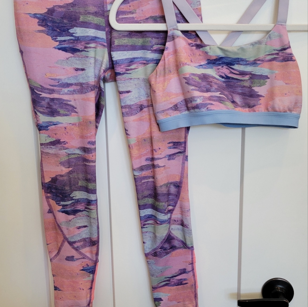 All In Motion Girls Leggings and Crop Tank Set